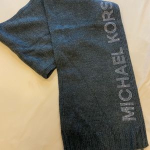 4/$20 Michael Kors scarf
